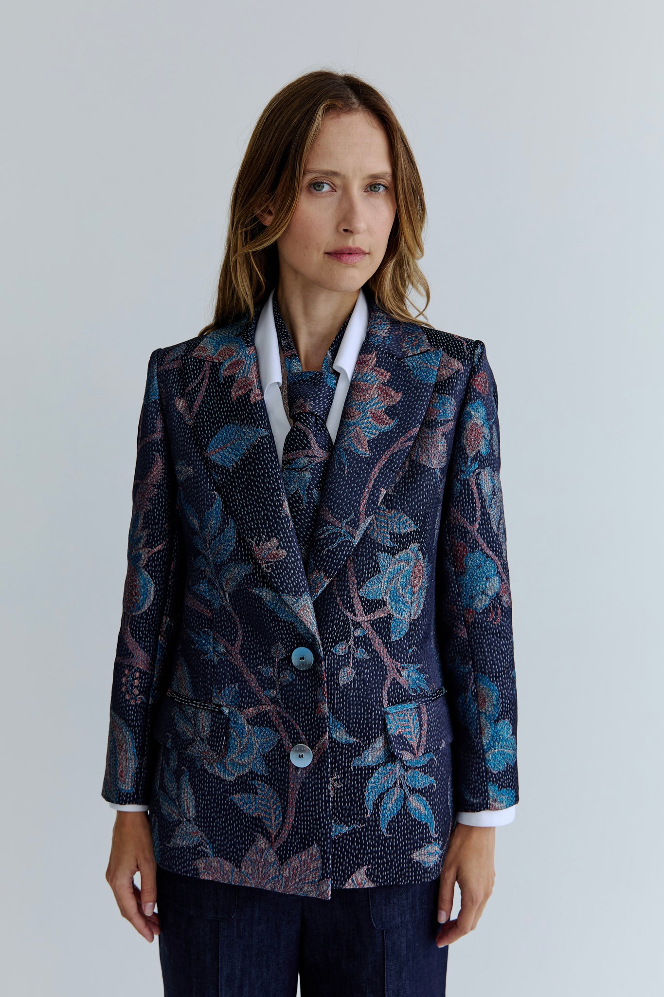Violeta Tie